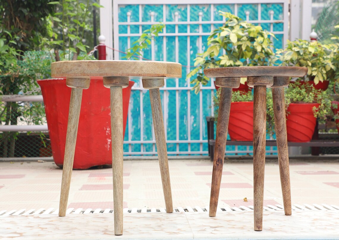 Wooden Stool, Three legged, Tripod Stool - Multipurpose, Round Top, Vi -  YogaKargha